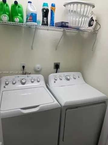 11064 W 33 Way Hialeah Gardens FL 33018