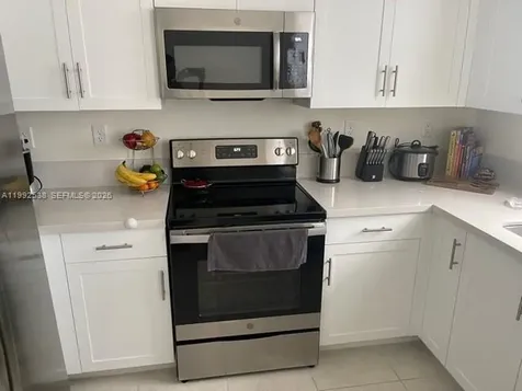 11064 W 33 Way Hialeah Gardens FL 33018