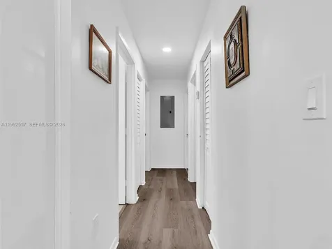 371 NW 101st Terrace Pembroke Pines FL 33026