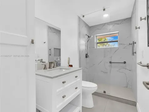 371 NW 101st Terrace Pembroke Pines FL 33026
