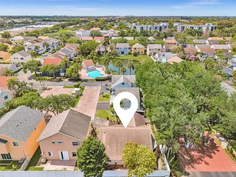371 NW 101st Terrace Pembroke Pines FL 33026