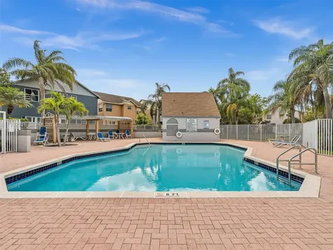 371 NW 101st Terrace Pembroke Pines FL 33026