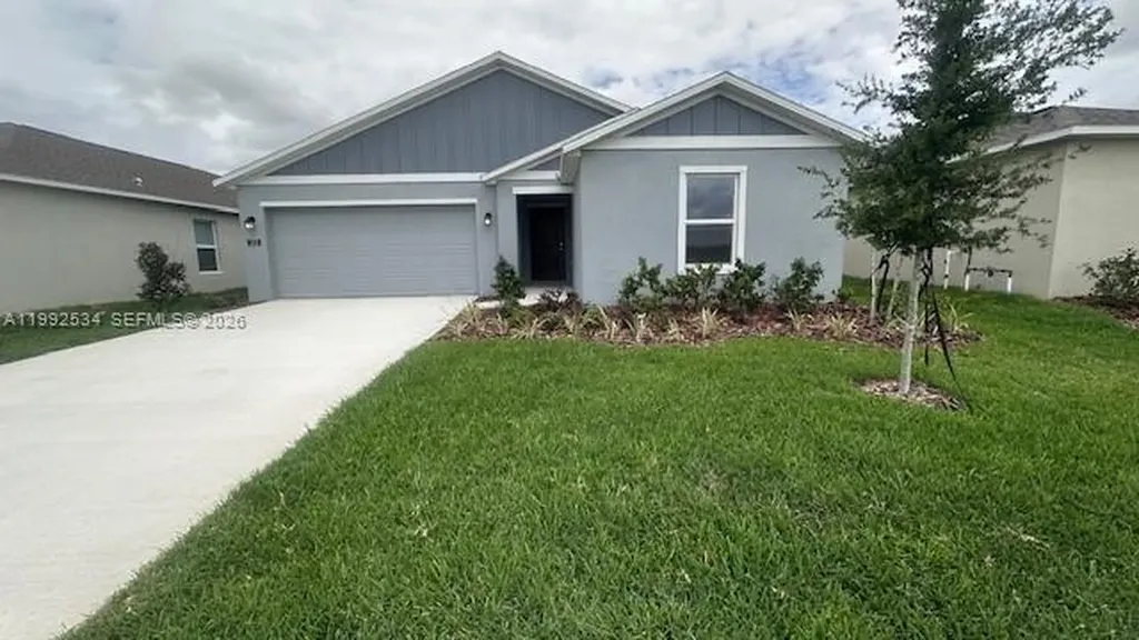 303 Artemis Lake Wales FL 33853