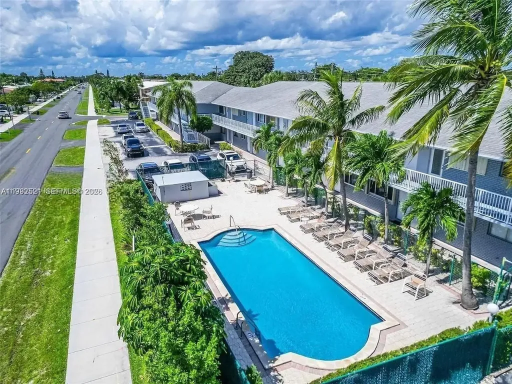 2175 NE 56th Street Fort Lauderdale FL 33308