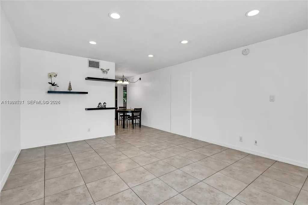 2175 NE 56th Street Fort Lauderdale FL 33308