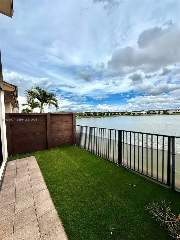 15981 NW 91 Court Miami Lakes FL 33018