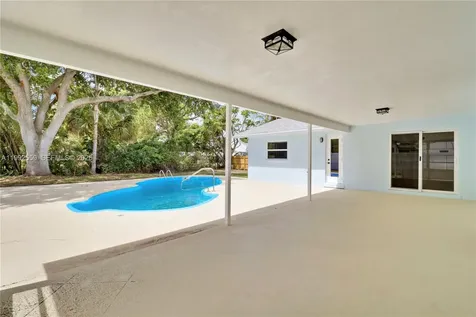 404 Highwood Circle Jupiter FL 33458