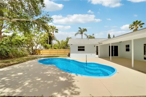 404 Highwood Circle Jupiter FL 33458
