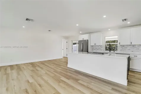 404 Highwood Circle Jupiter FL 33458