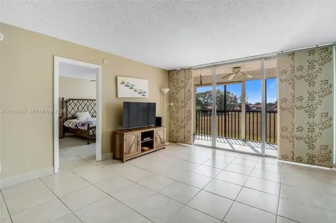 3671 Environ Boulevard Lauderhill FL 33319