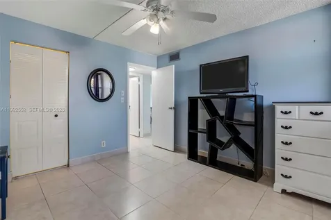 3671 Environ Boulevard Lauderhill FL 33319