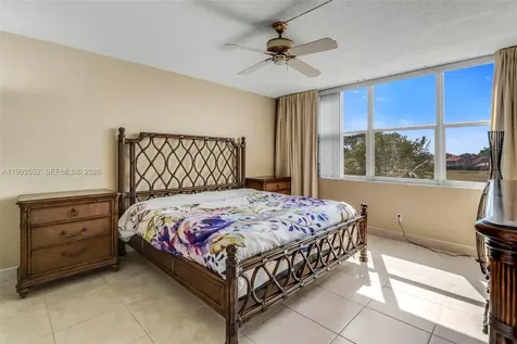 3671 Environ Boulevard Lauderhill FL 33319