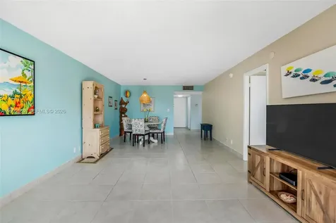 3671 Environ Boulevard Lauderhill FL 33319