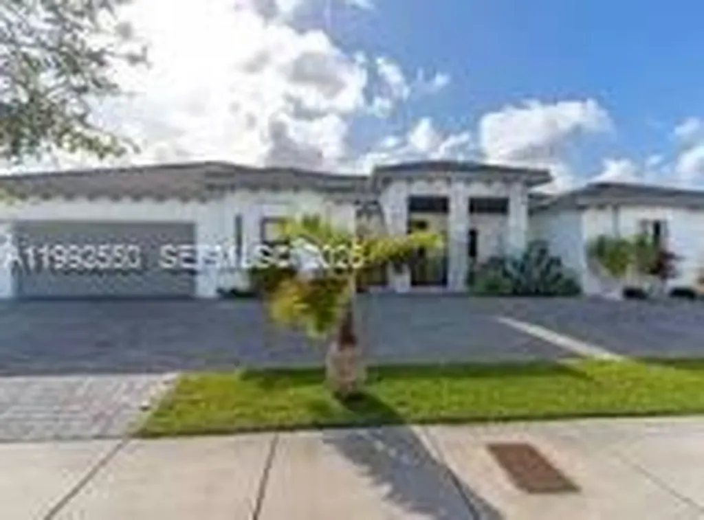 19303 SW 132nd Path Miami FL 33177