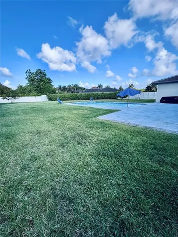 19303 SW 132nd Path Miami FL 33177