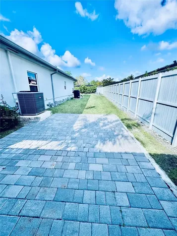 19303 SW 132nd Path Miami FL 33177