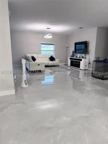 19303 SW 132nd Path Miami FL 33177