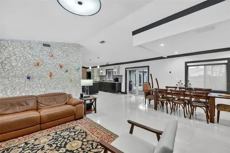 6800 NW 24th Terrace Fort Lauderdale FL 33309