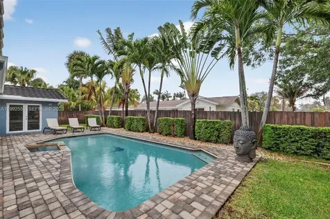 6800 NW 24th Terrace Fort Lauderdale FL 33309