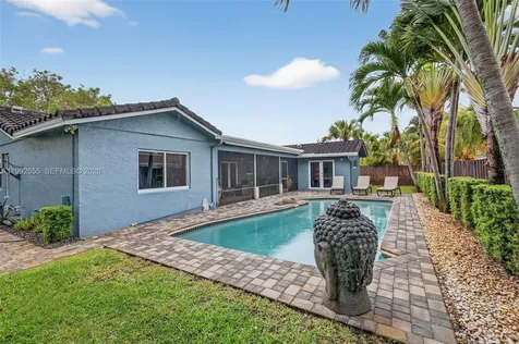 6800 NW 24th Terrace Fort Lauderdale FL 33309