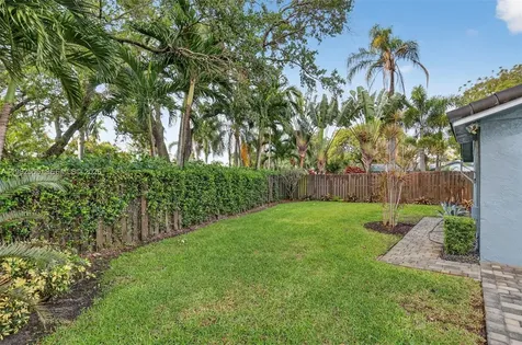 6800 NW 24th Terrace Fort Lauderdale FL 33309