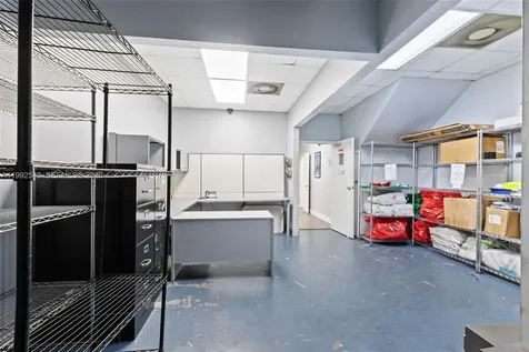 2441 NW 93rd Avenue Doral FL 33172