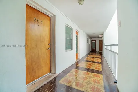 1075 93rd Street Bay Harbor Islands FL 33154