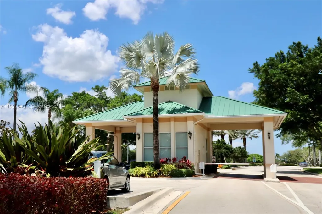 2686 Palmer Place Weston FL 33332