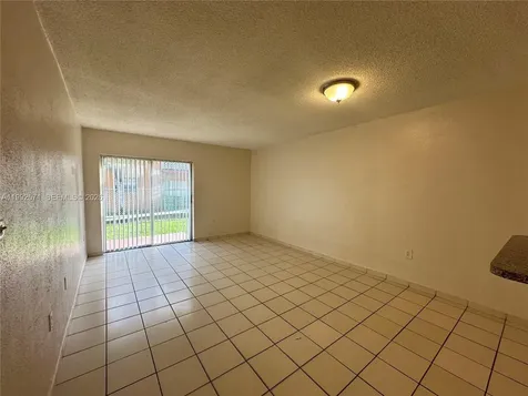 1008 NW 45th Avenue Miami FL 33126