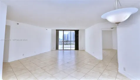 3500 Mystic Pointe Drive Aventura FL 33180