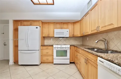 3500 Mystic Pointe Drive Aventura FL 33180