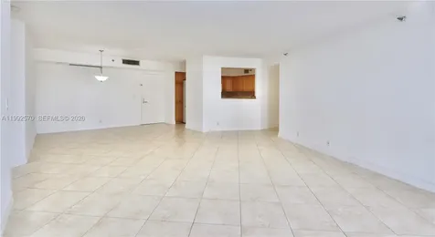3500 Mystic Pointe Drive Aventura FL 33180