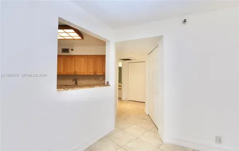 3500 Mystic Pointe Drive Aventura FL 33180