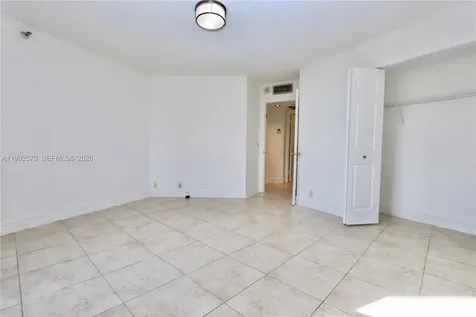 3500 Mystic Pointe Drive Aventura FL 33180