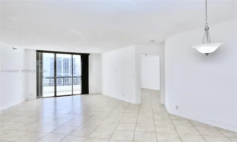 3500 Mystic Pointe Drive Aventura FL 33180
