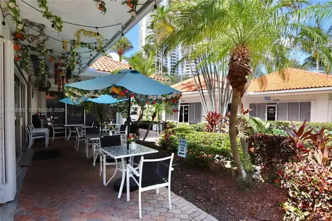 3500 Mystic Pointe Drive Aventura FL 33180