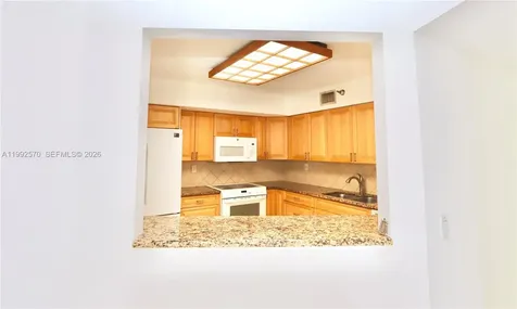 3500 Mystic Pointe Drive Aventura FL 33180