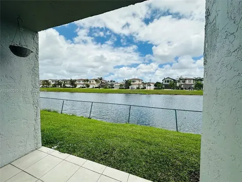 481 SW 113th Way Pembroke Pines FL 33025