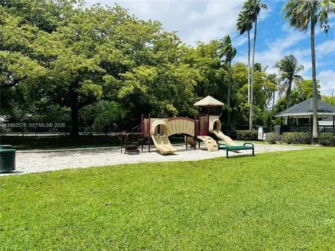 481 SW 113th Way Pembroke Pines FL 33025
