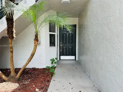 481 SW 113th Way Pembroke Pines FL 33025