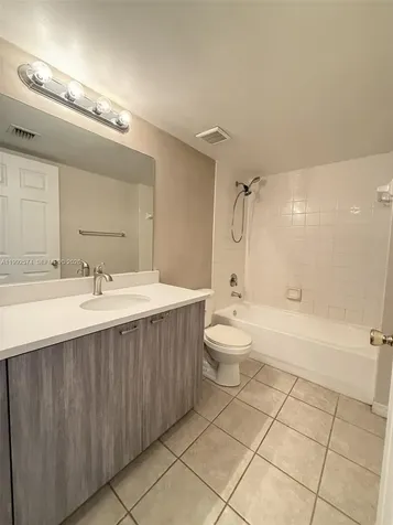 5015 Wiles Road Coconut Creek FL 33073