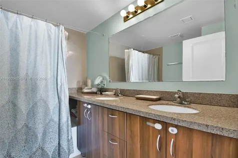 601 NE 23rd Street Miami FL 33137