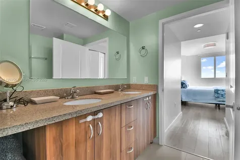 601 NE 23rd Street Miami FL 33137