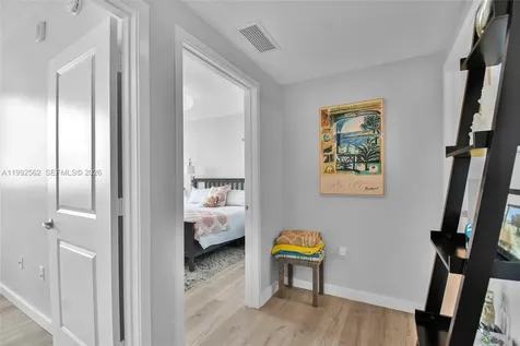 601 NE 23rd Street Miami FL 33137