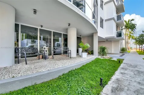 601 NE 23rd Street Miami FL 33137