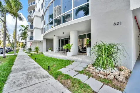 601 NE 23rd Street Miami FL 33137