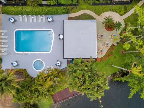 1021 Mockingbird Lane Plantation FL 33324