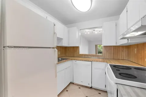 1021 Mockingbird Lane Plantation FL 33324