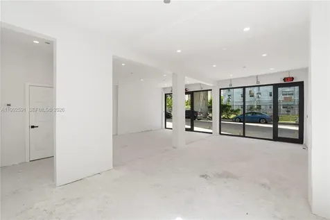 212 NW 11th Street Miami FL 33136