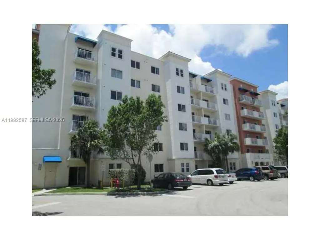 11060 SW 196th Street Cutler Bay FL 33157